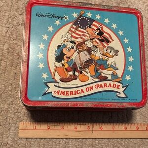 Vintage metal lunchbox